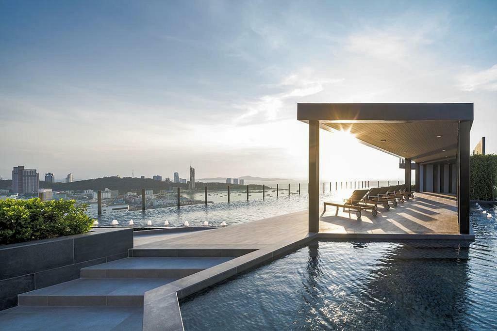 The Base By Apartemen Pattaya